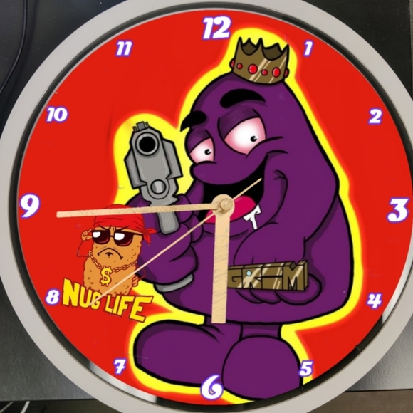 Chicken nugget and Grimace led dance light clock - Picture 4 of 4